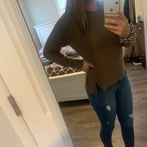 NWT brown sweater